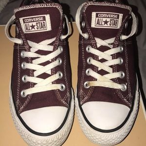 Burgundy Converse✨